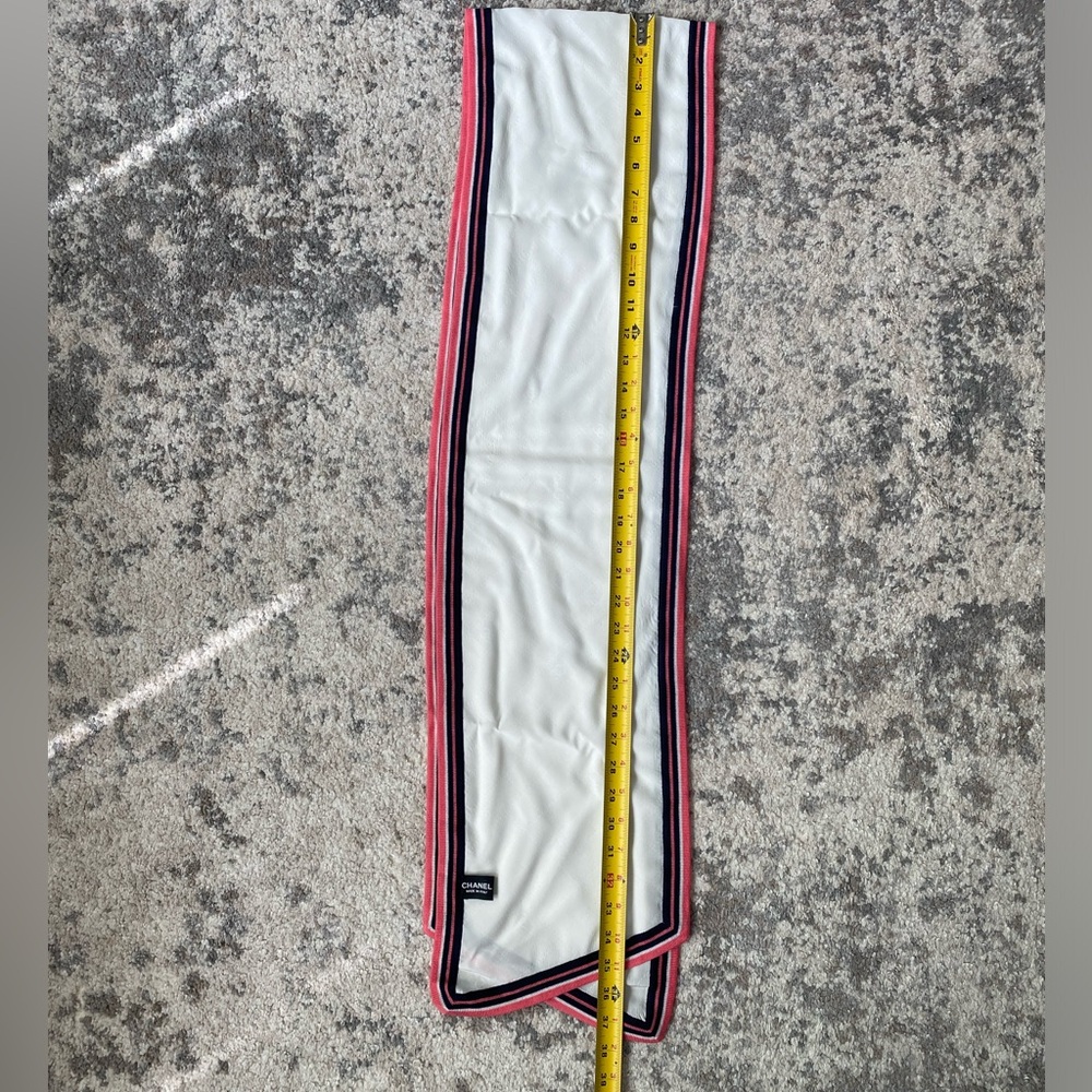 CHANEL white monogram scarf with neon pink & navy trim - Picture 5 of 5
